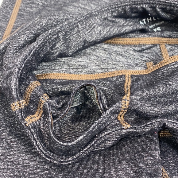 Athleta mind over mat active Capri leggings XS - Picture 7 of 7